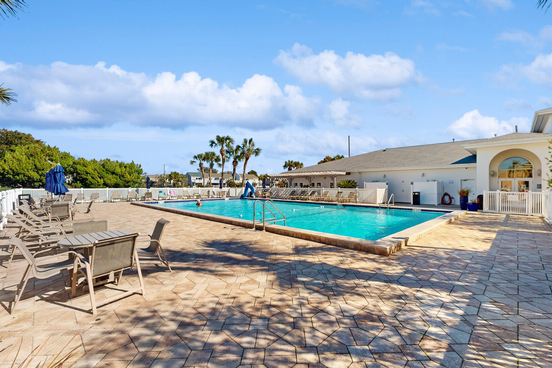 Shoreline Towers 3071 3