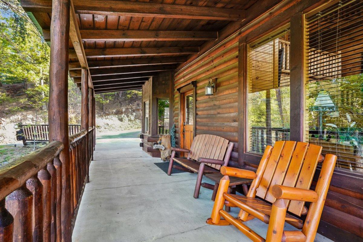 Main LevelBalcony