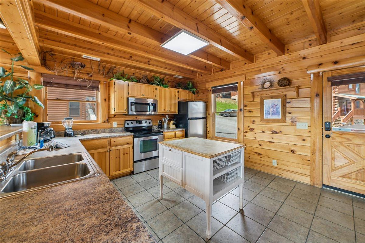 25Kitchen