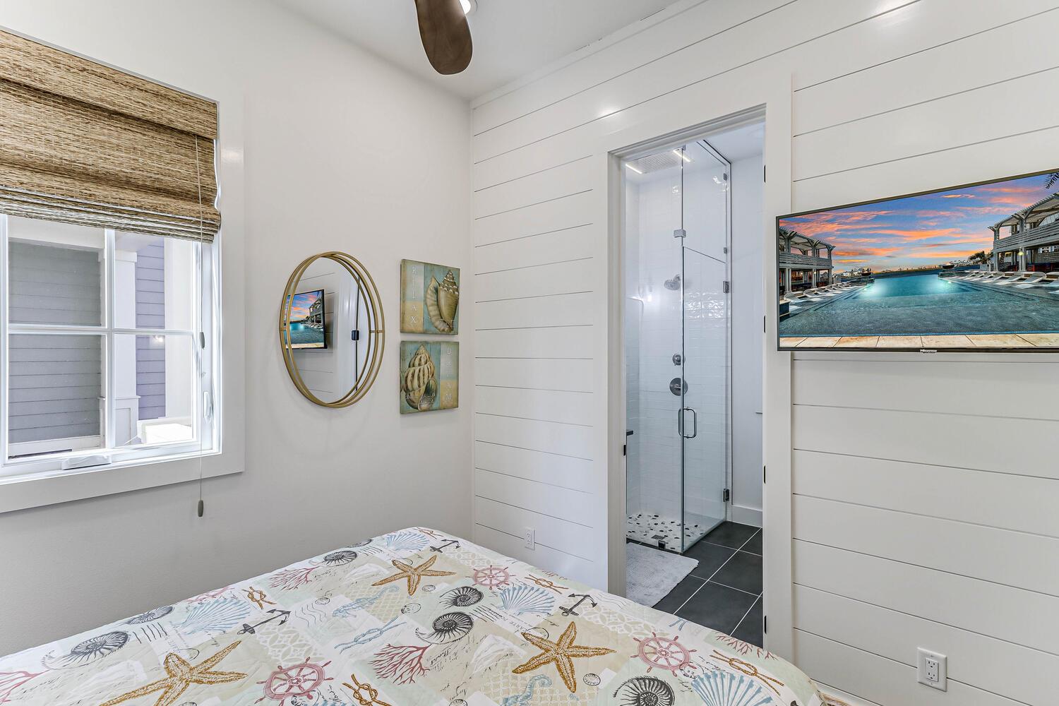 Queen Bedroom Suite, 1st Floor