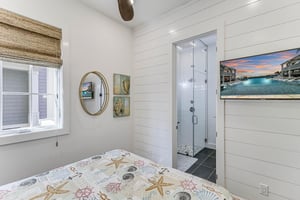 Queen Bedroom Suite, 1st Floor