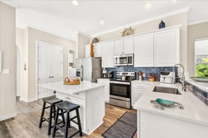 Kitchen, 1st Floor