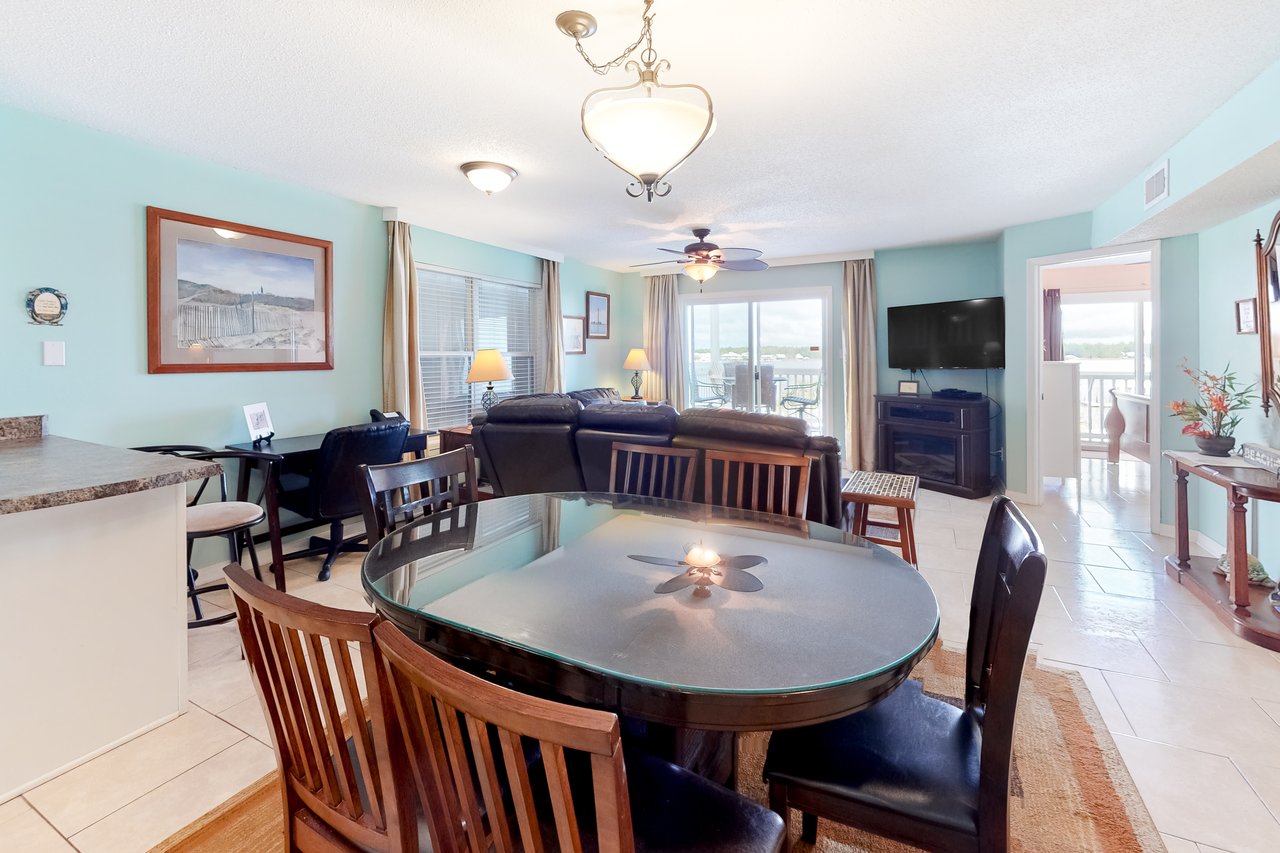 Lagoon Landing 208 5