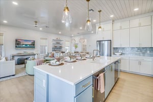 Gourmet Kitchen, 1st Floor