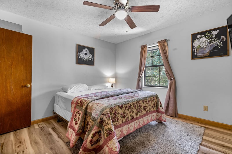 paradisesprings20