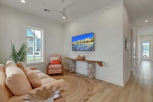 1st Floor, Living Room