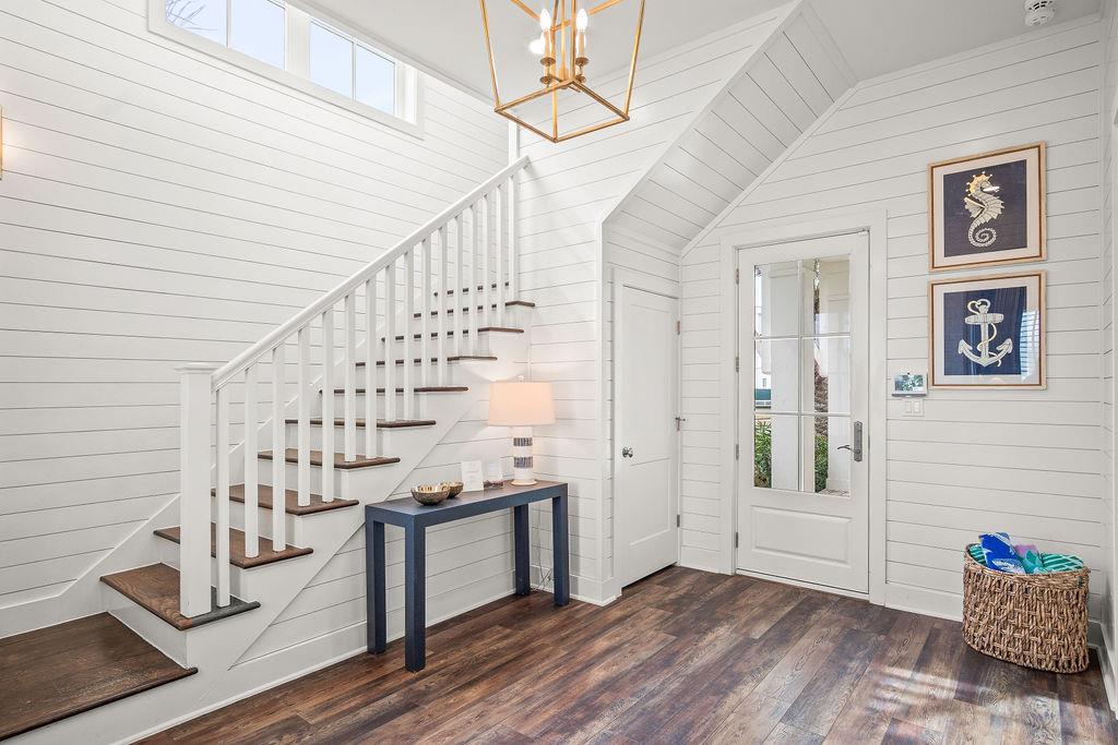 Foyer, 1st Floor