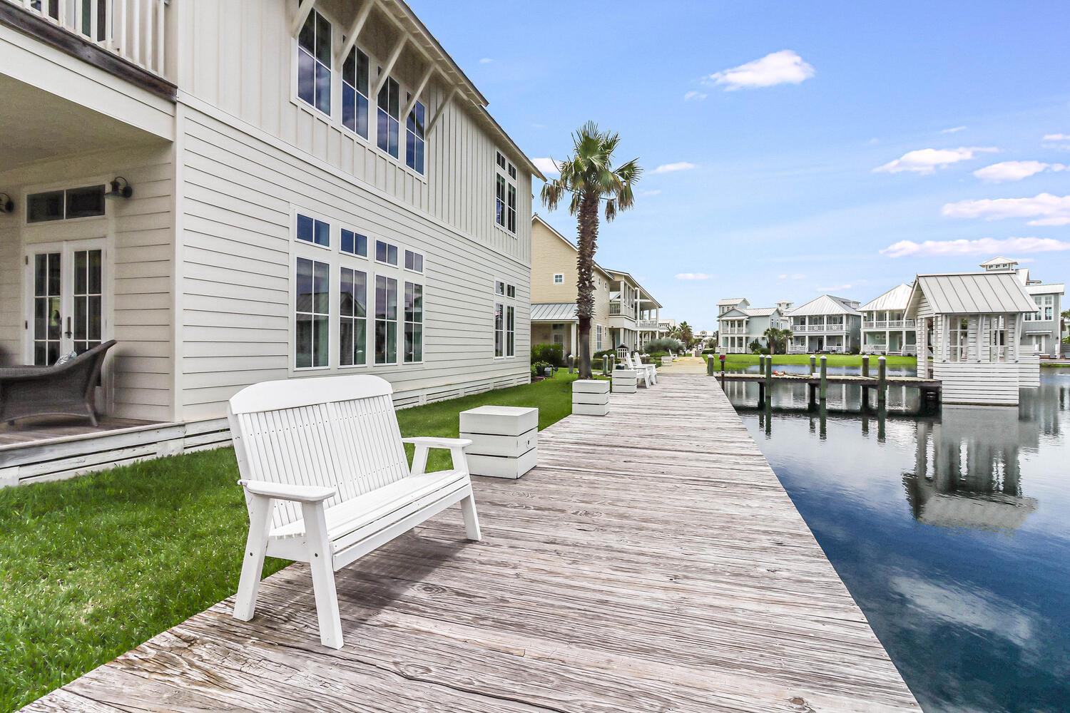 Lakeside Boardwalk Directly behind Seaside Escape