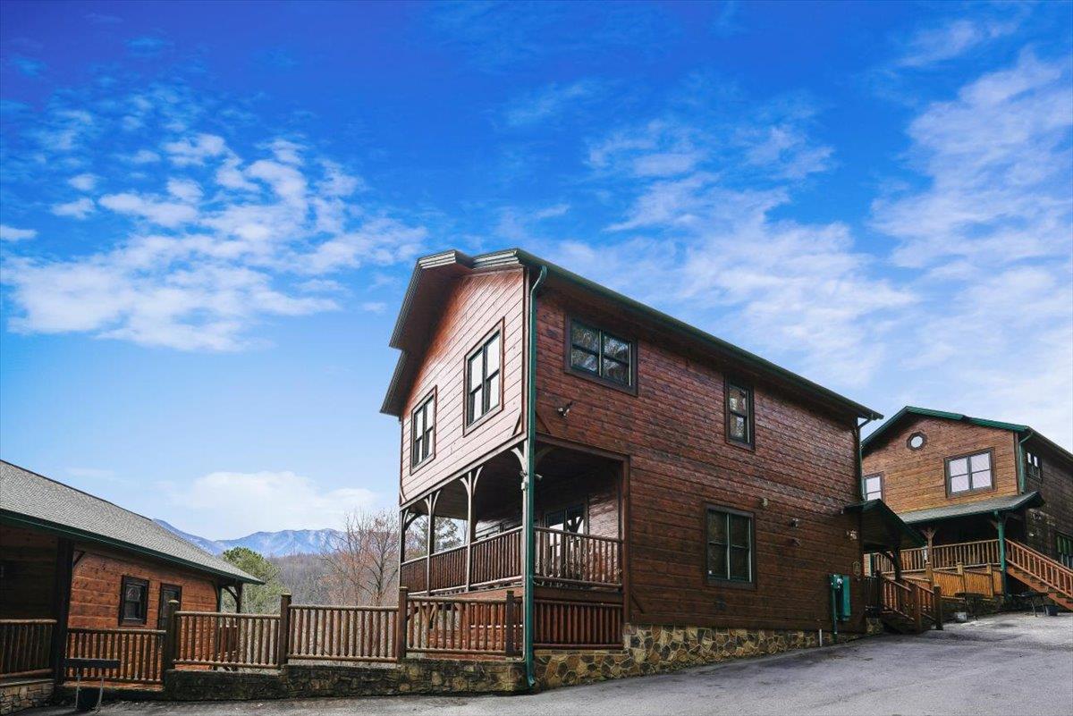 03Front Elevation