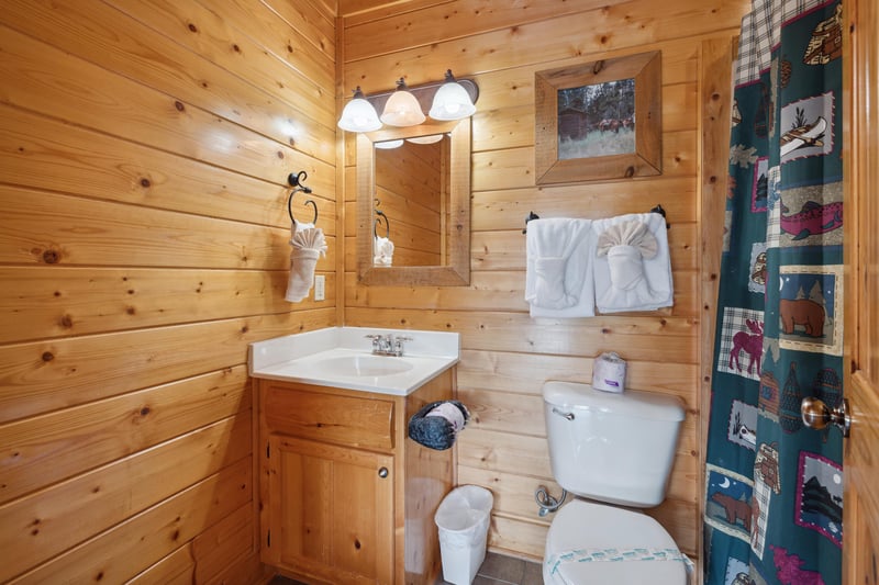 Single vanity sink with tub