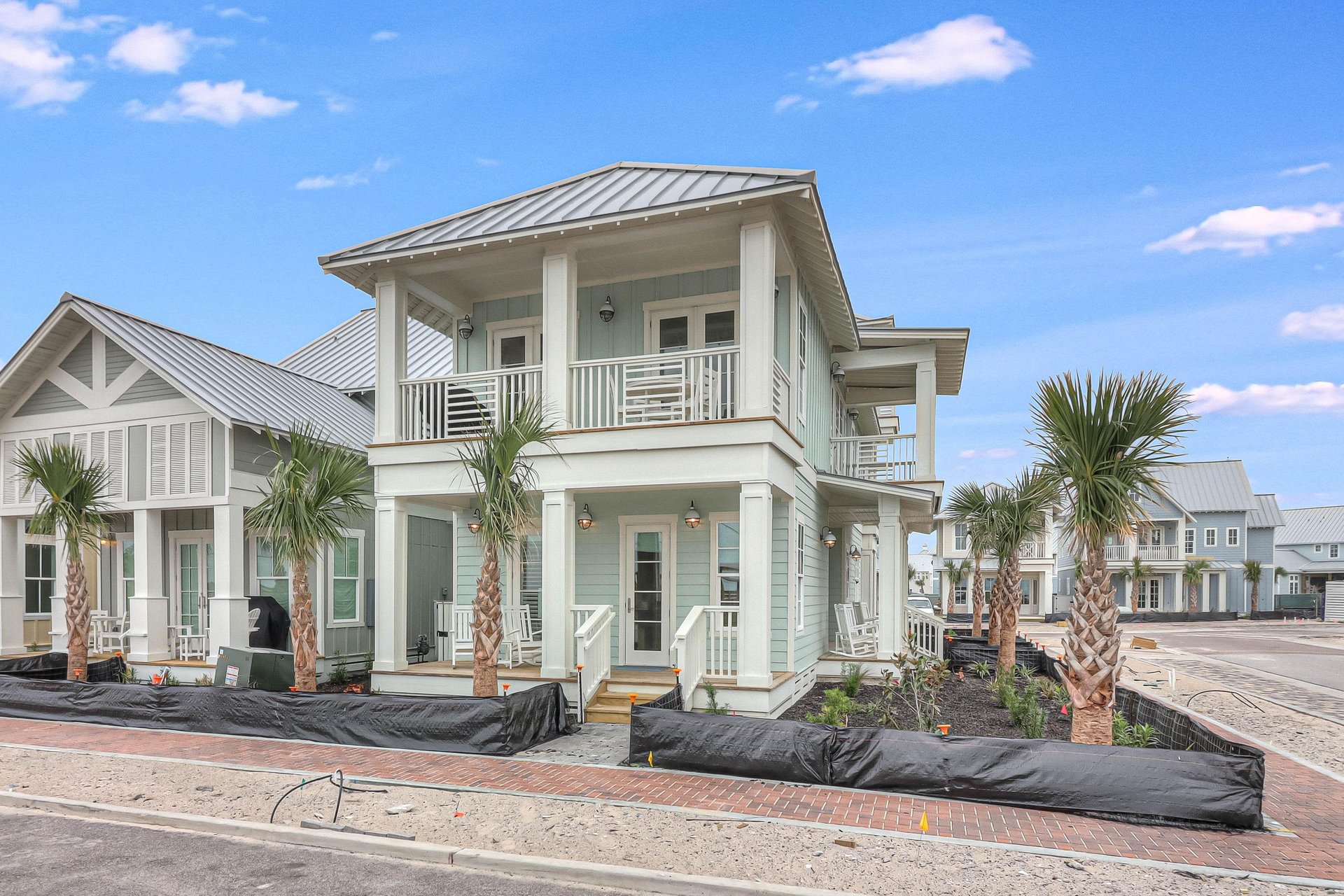 The Lookout, Back View