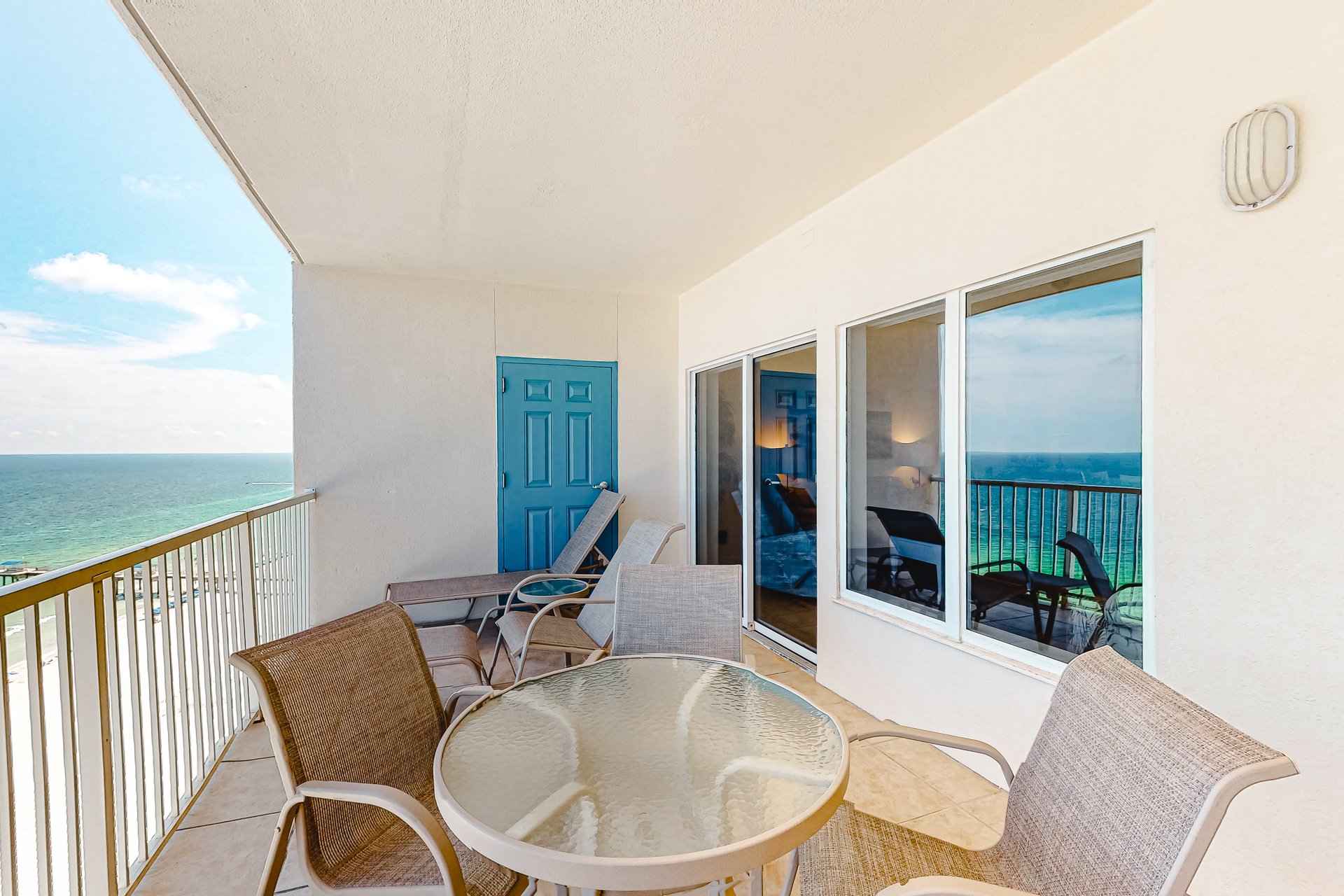 Admirals Quarters 1506 22