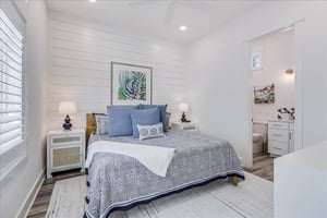 Third King Bedroom, 1st Floor