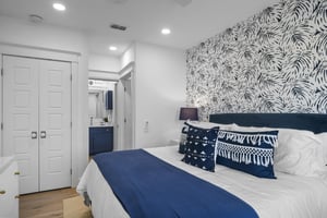1st Floor, King Bedroom