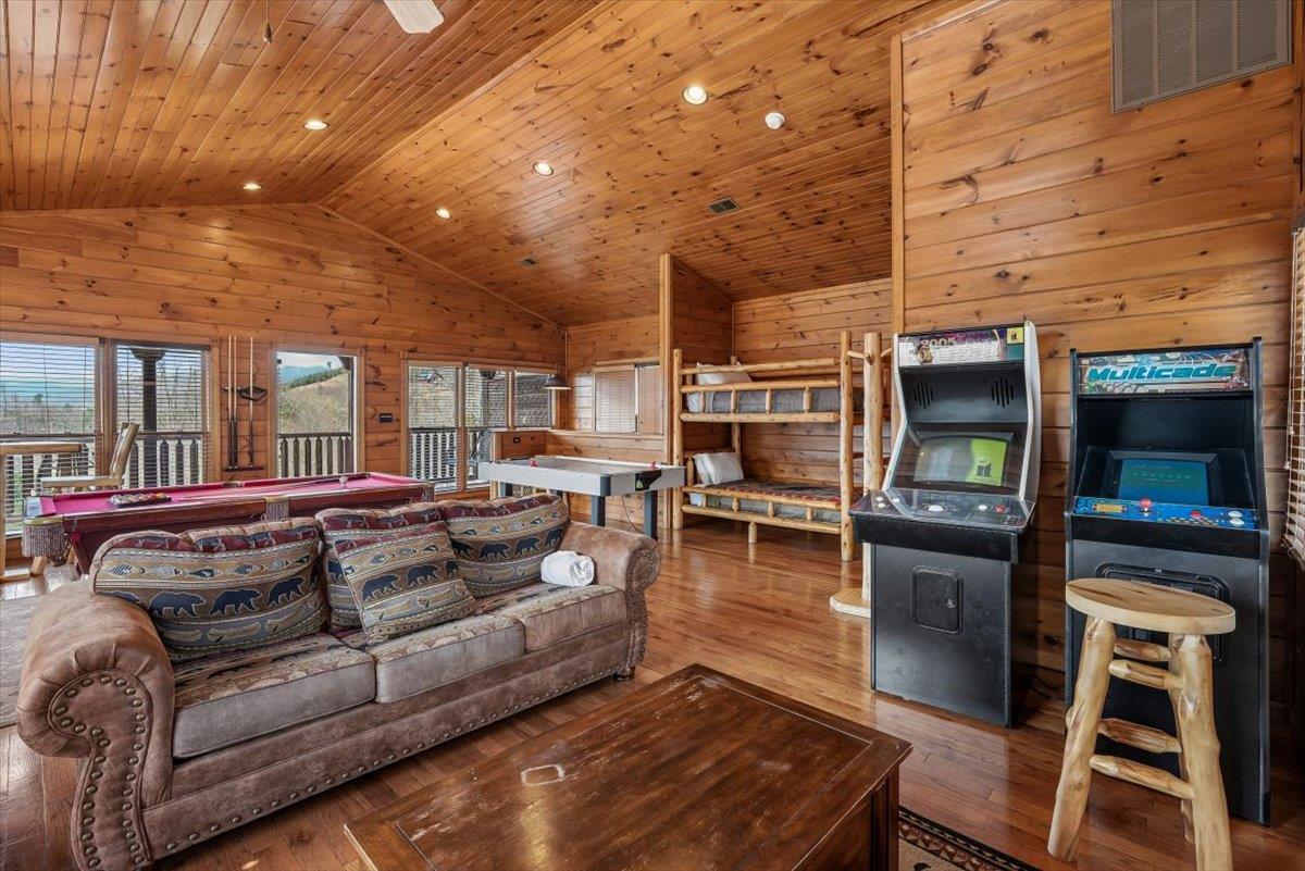 30Family Room