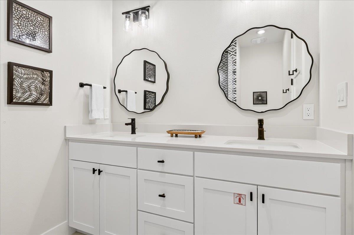 Third floor bunk room bathroom