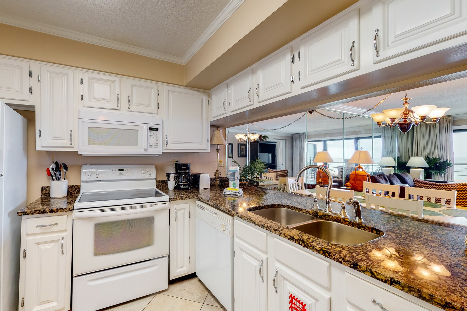 Emerald Towers 0503 4