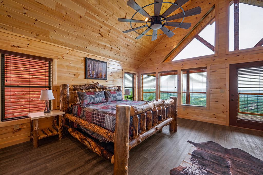 Upstairs King Bedroom