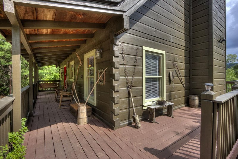 Side entrance to front door