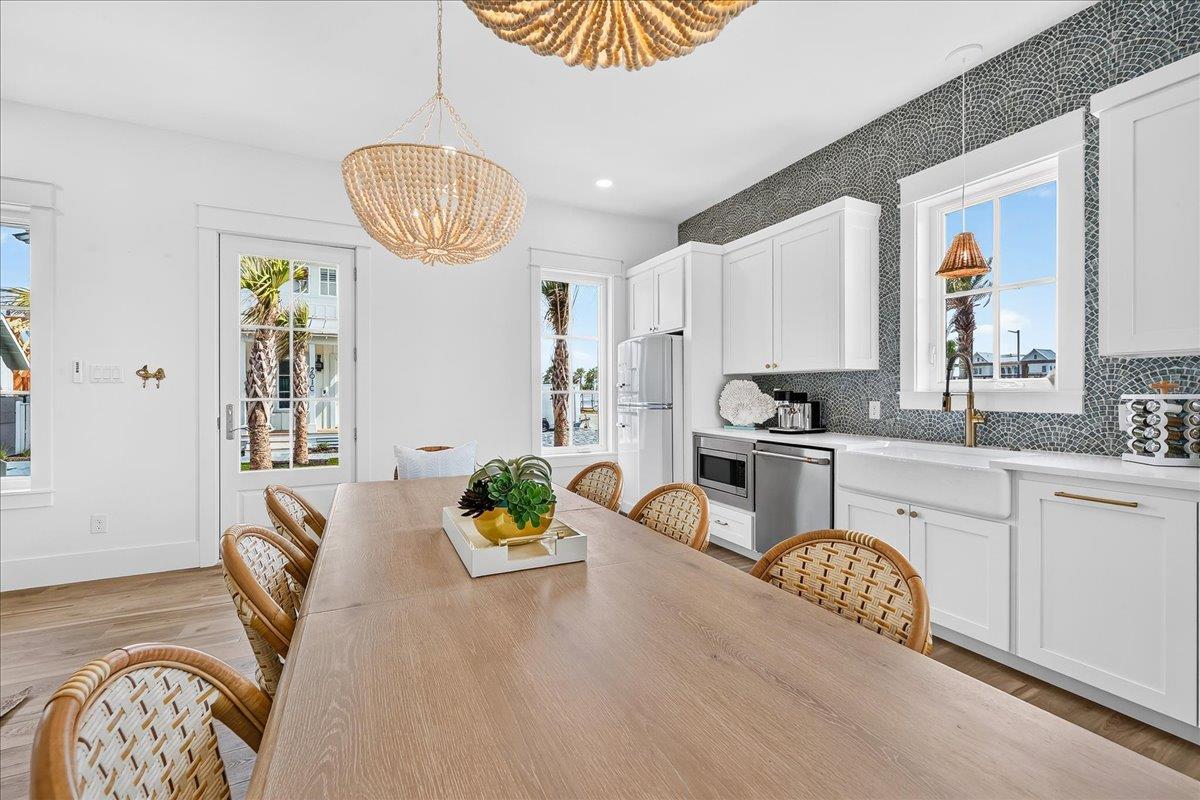 Dining  Kitchen, 1st Floor
