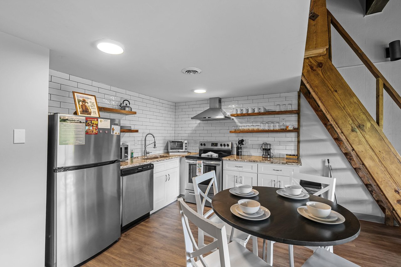 KitchenDining Area