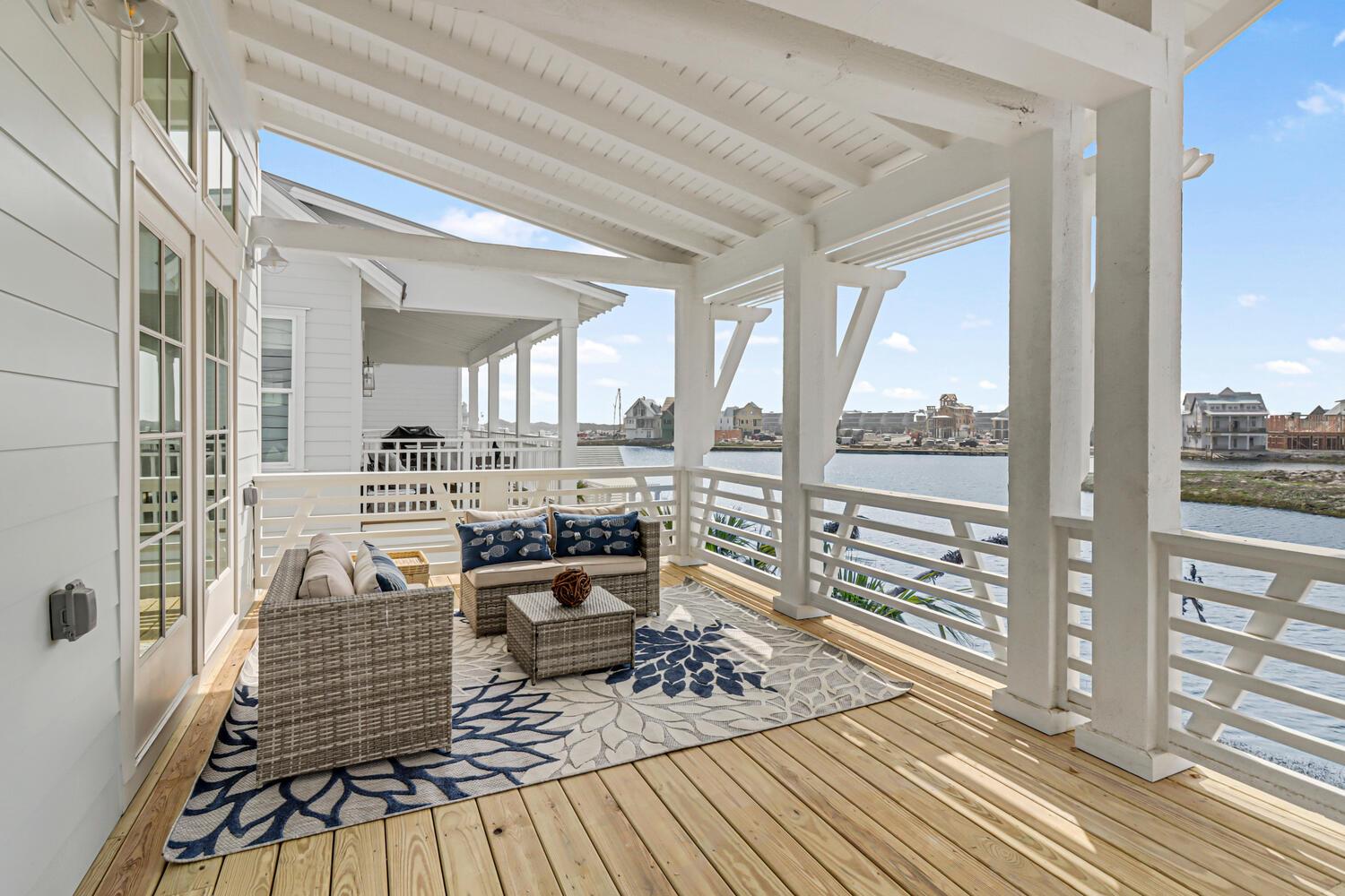 Lakeside Balcony, 2nd Floor