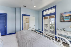 King Suite with Lake Views, 2nd Floor