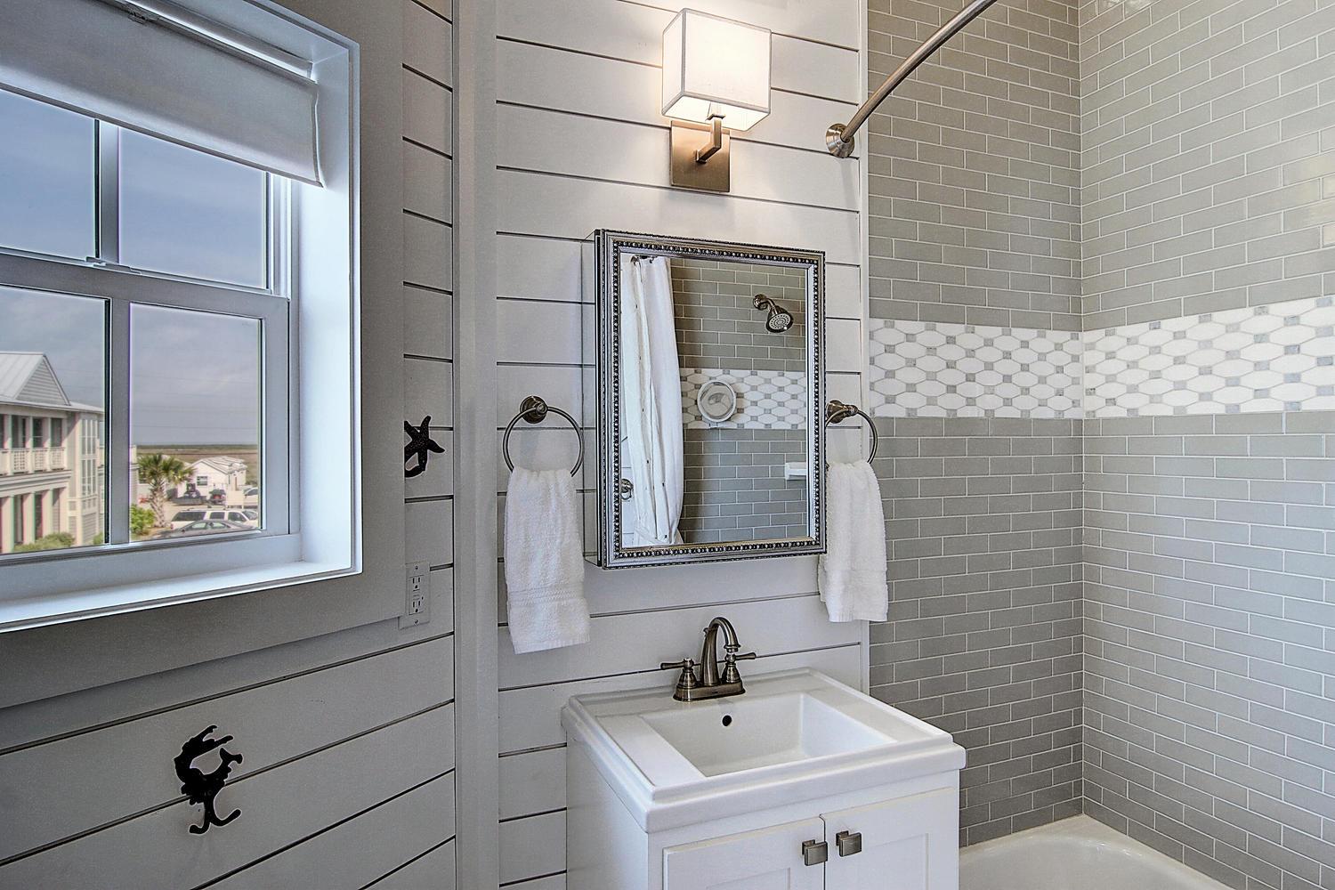 Primary Bathroom, 2nd Floor