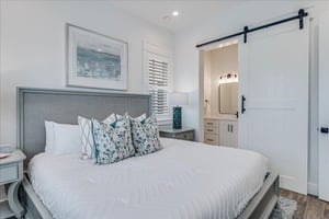 Second King Bedroom, 1st Floor