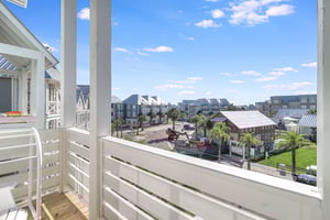 Living Room Deck, Views of The Town Center