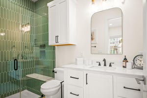 First Queen Suite, 1st Floor