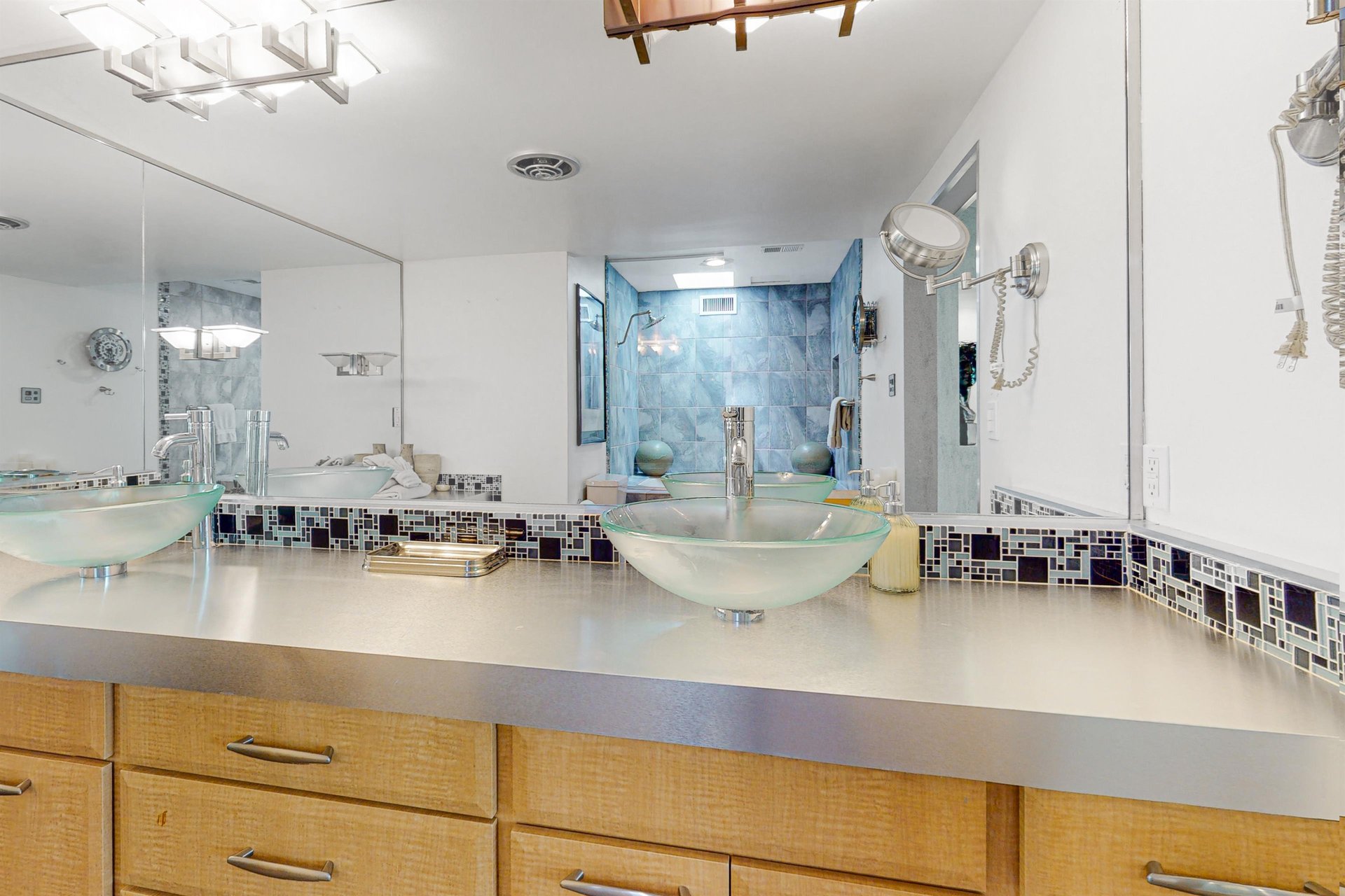Width1920
