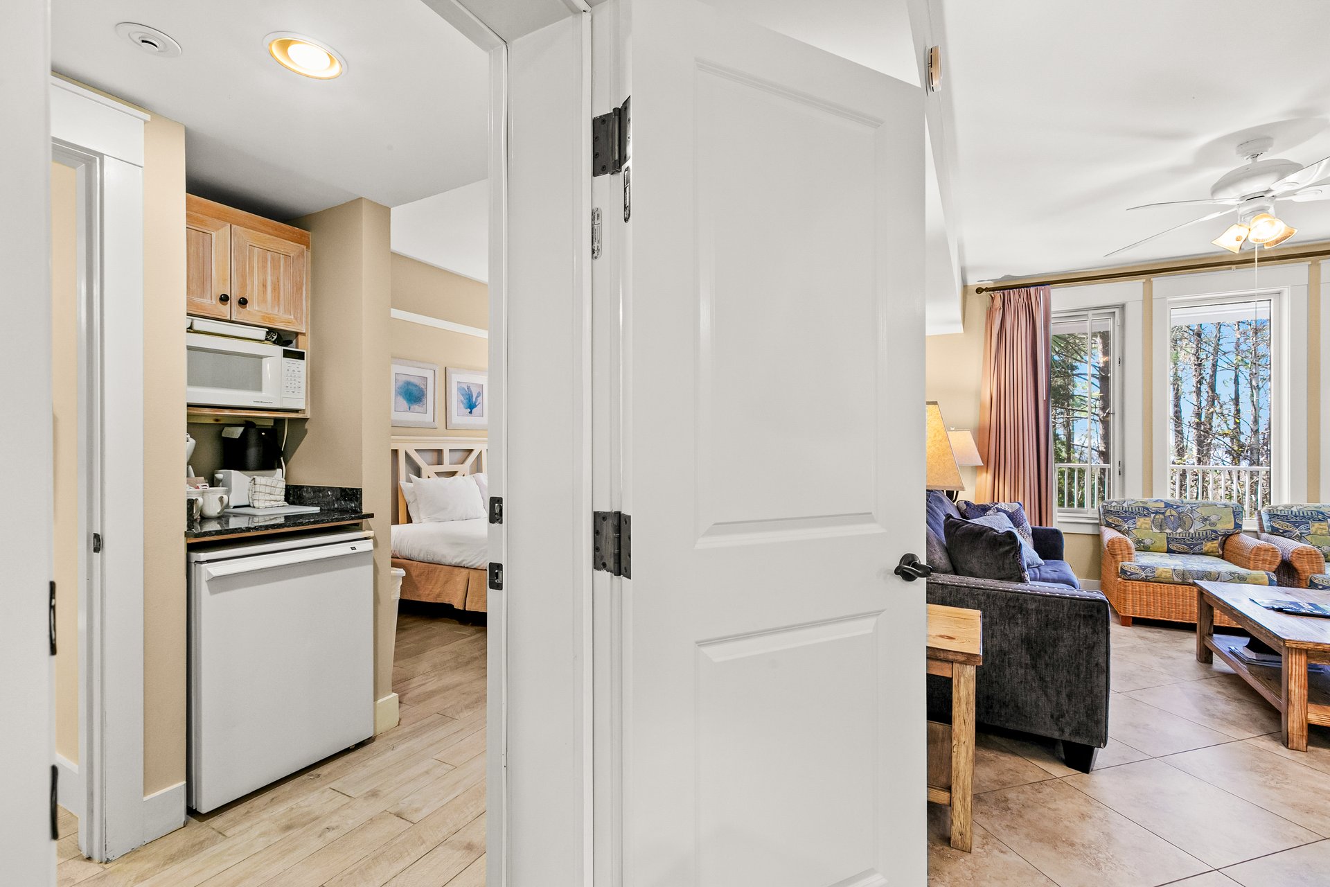 Baytowne Wharf  Market Street Inn 232234 Sand amp Serenity and Salty 15