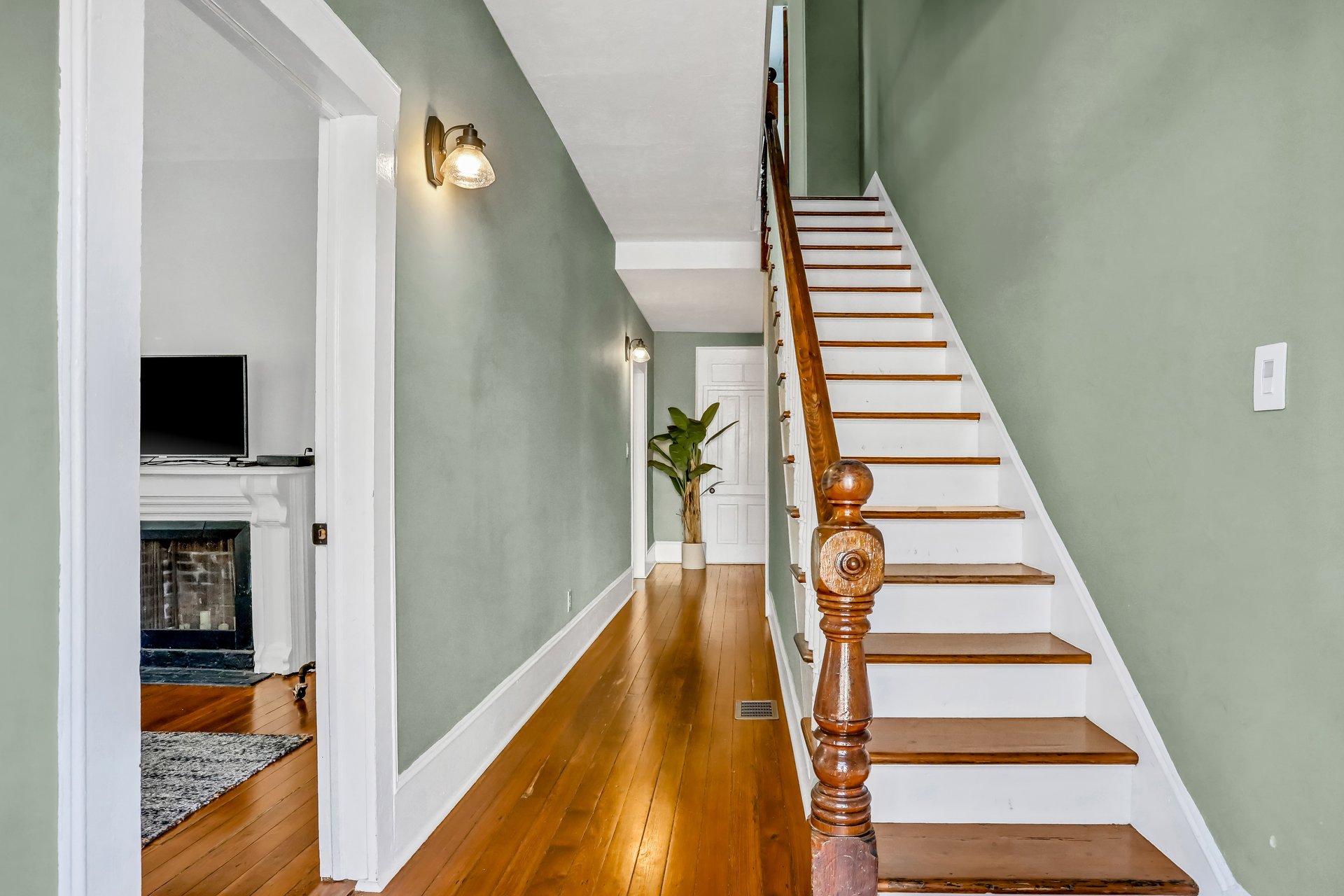 Oneida Street Haven 29