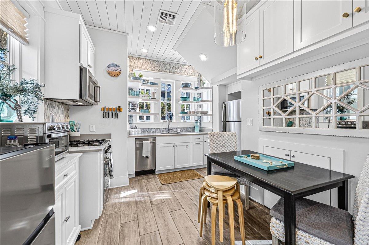 1st Floor, Kitchen
