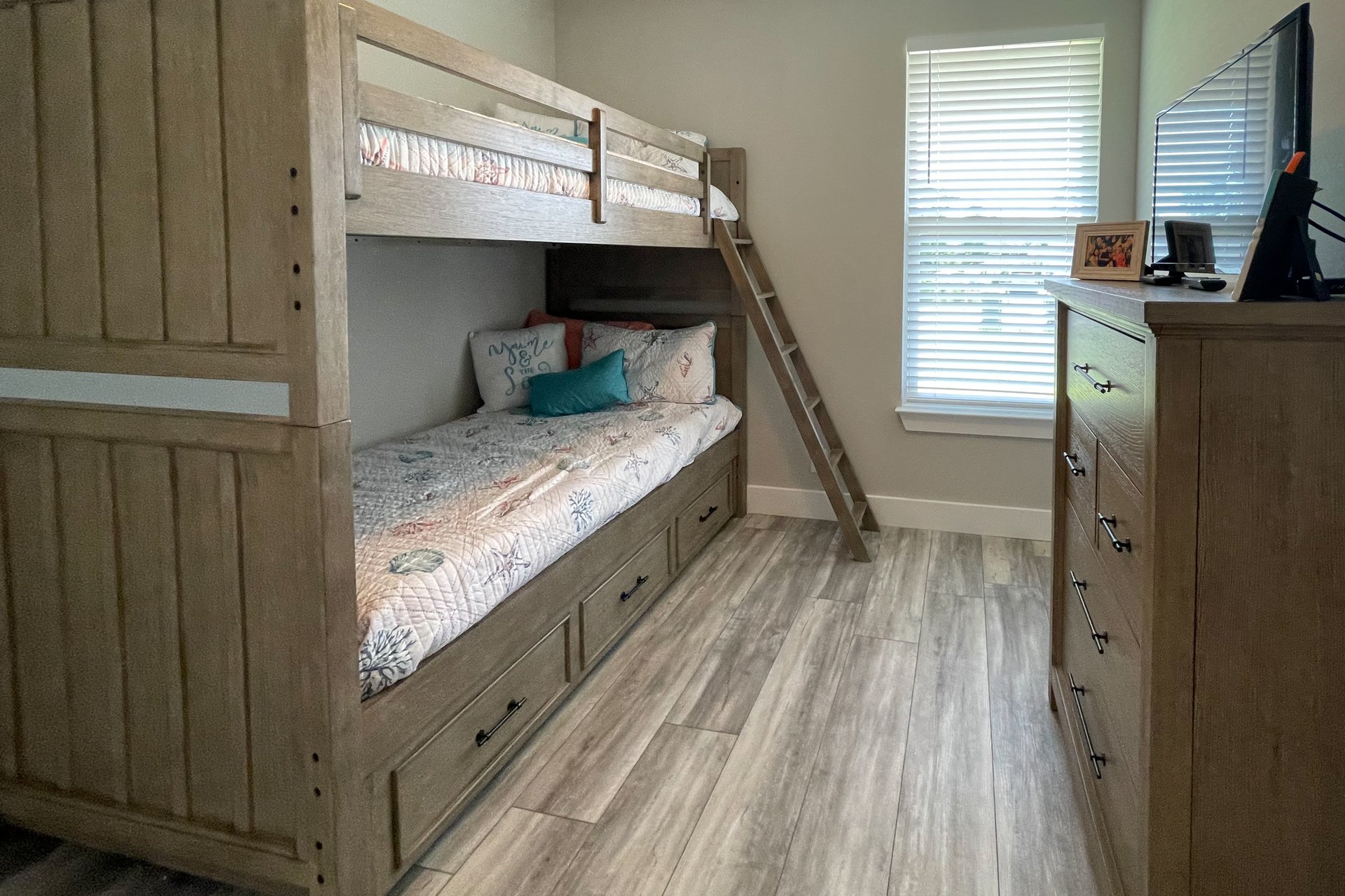 Sea Glass Retreat 10