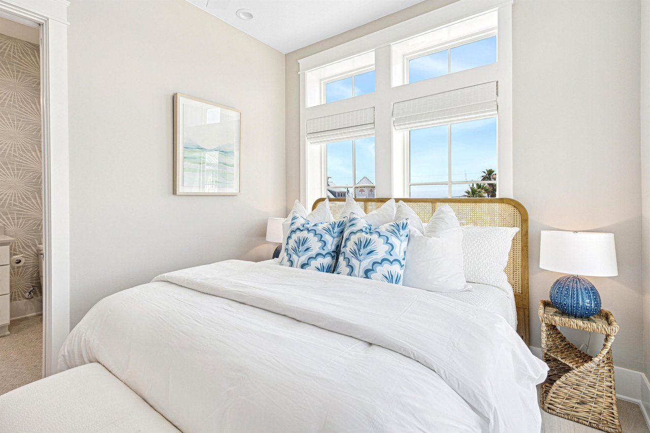 2nd King Bedroom, 1st Floor