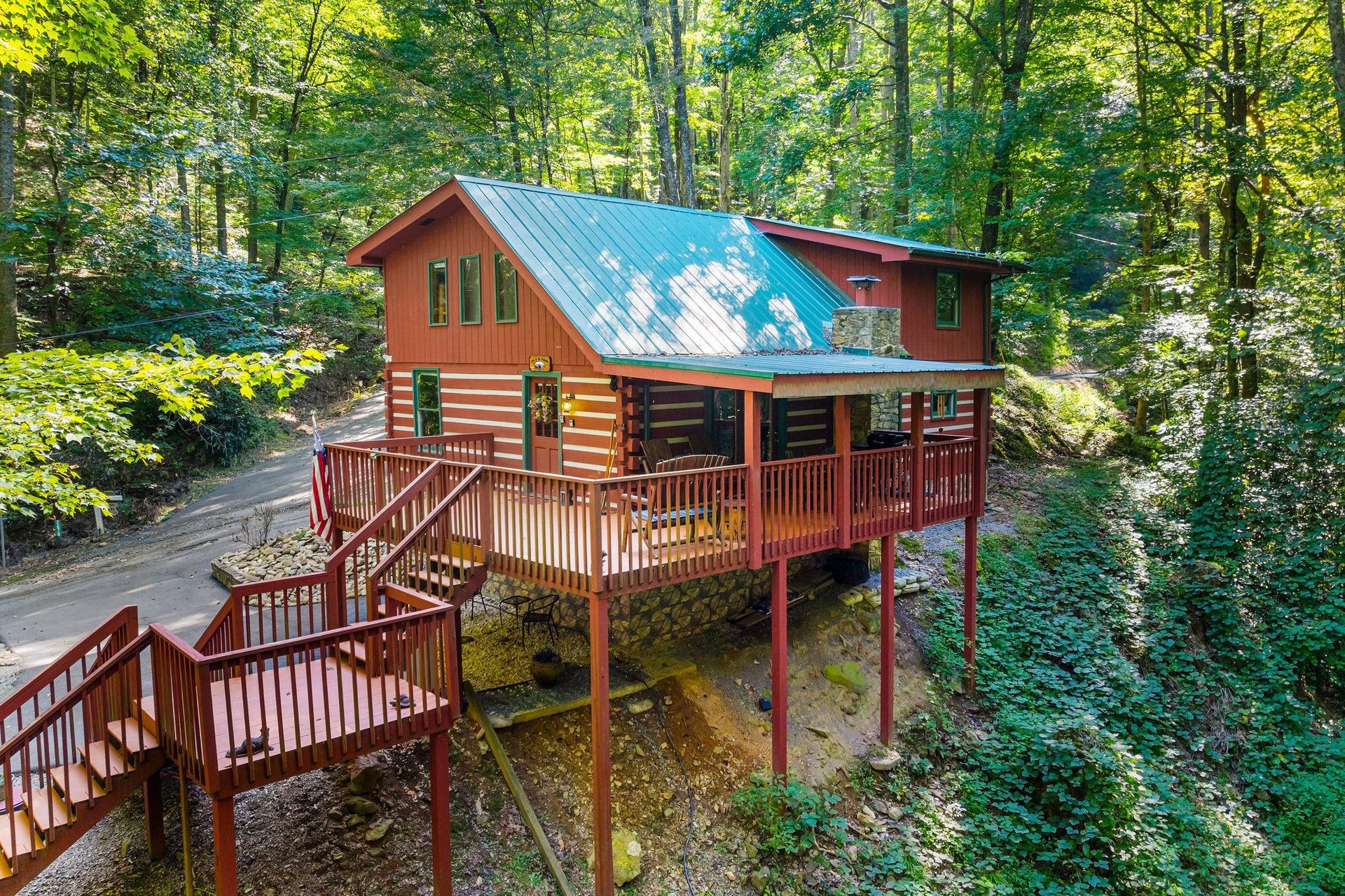 cabinbythecreekside2