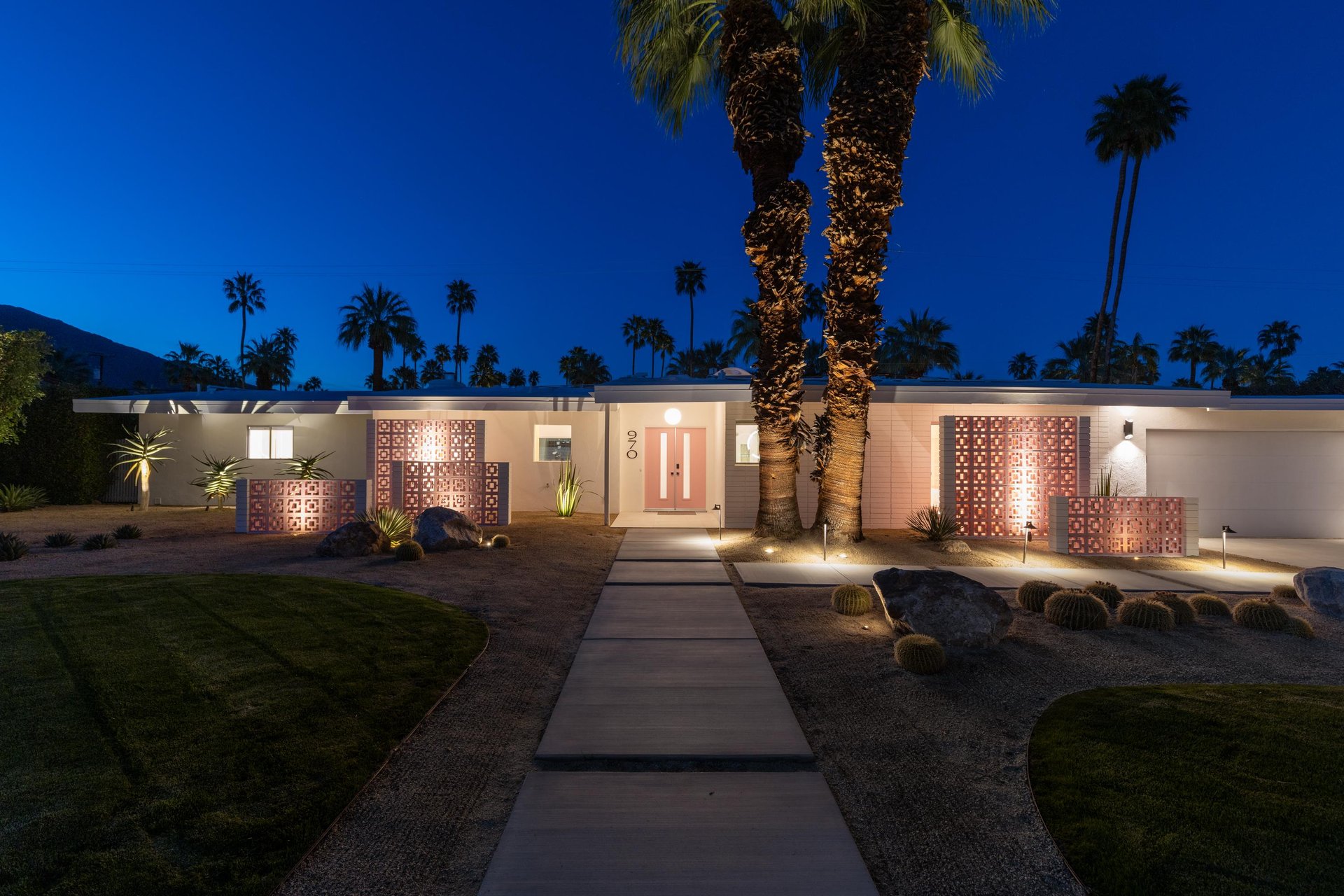 Welcome to The Marquee at Twin Palms