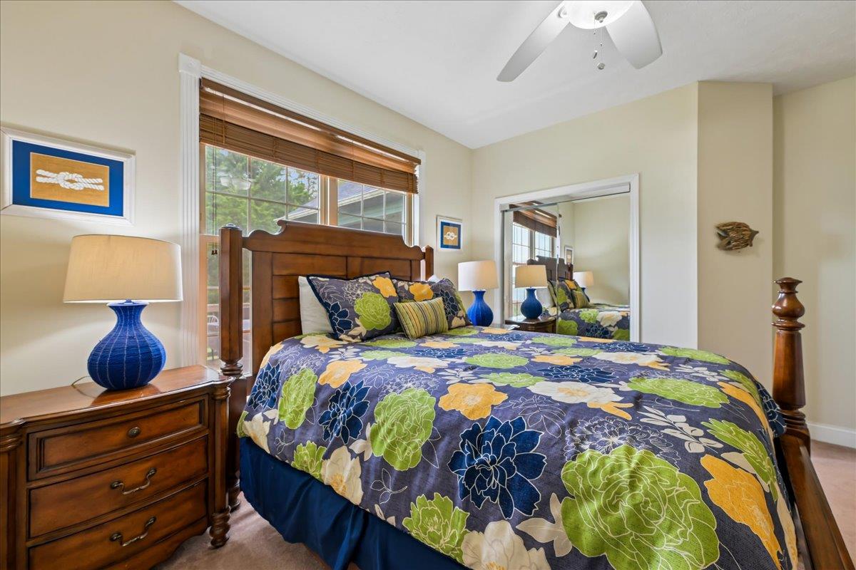 40Bedroom