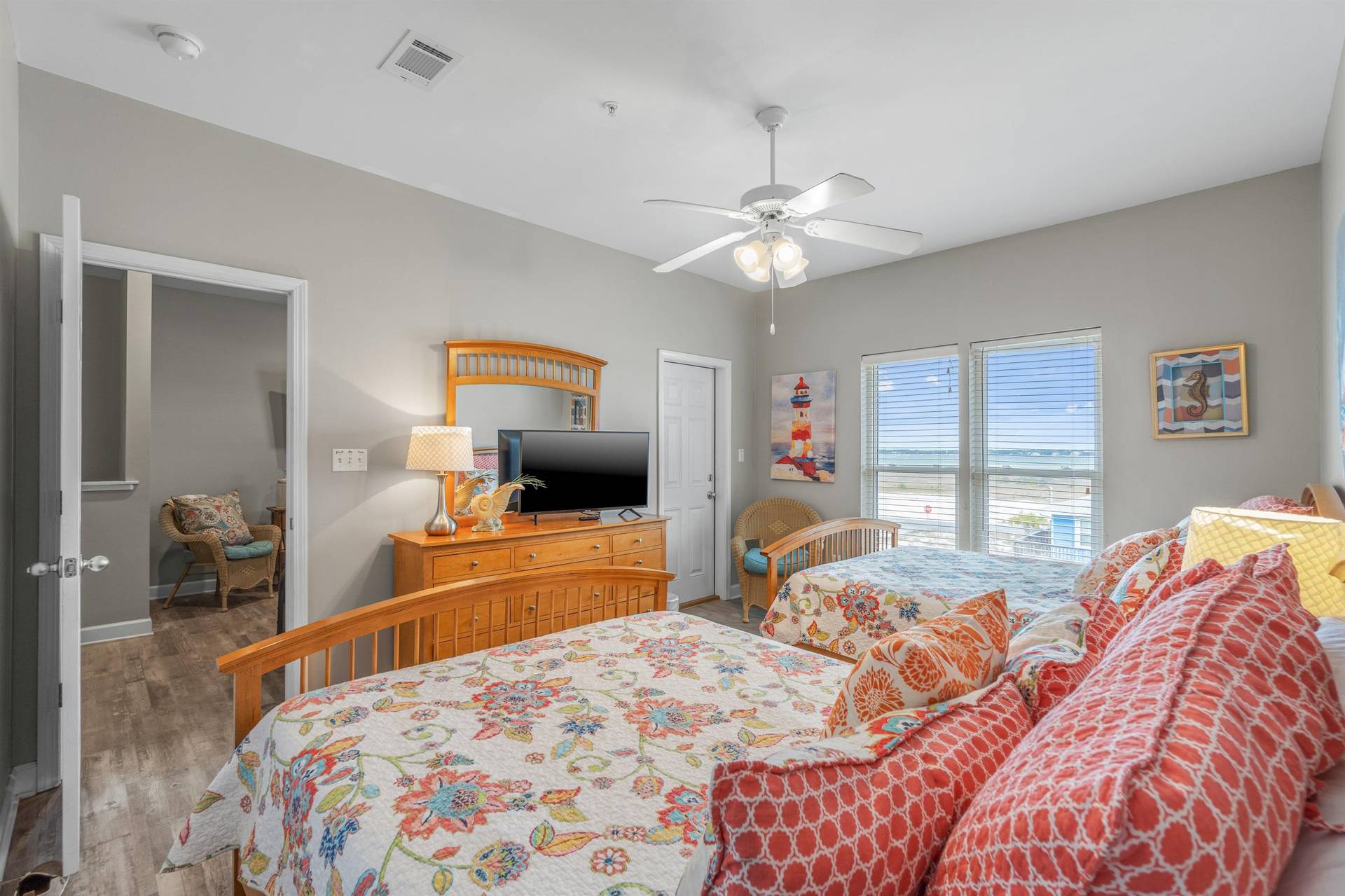 3rd Floor Guest Bedroom 2 2 Queens