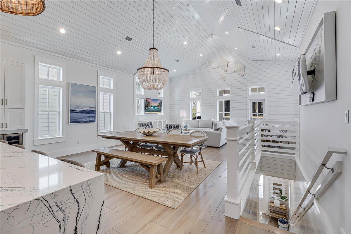 2nd Floor, Landing
