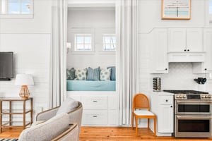 2nd Floor, Main Living Nook