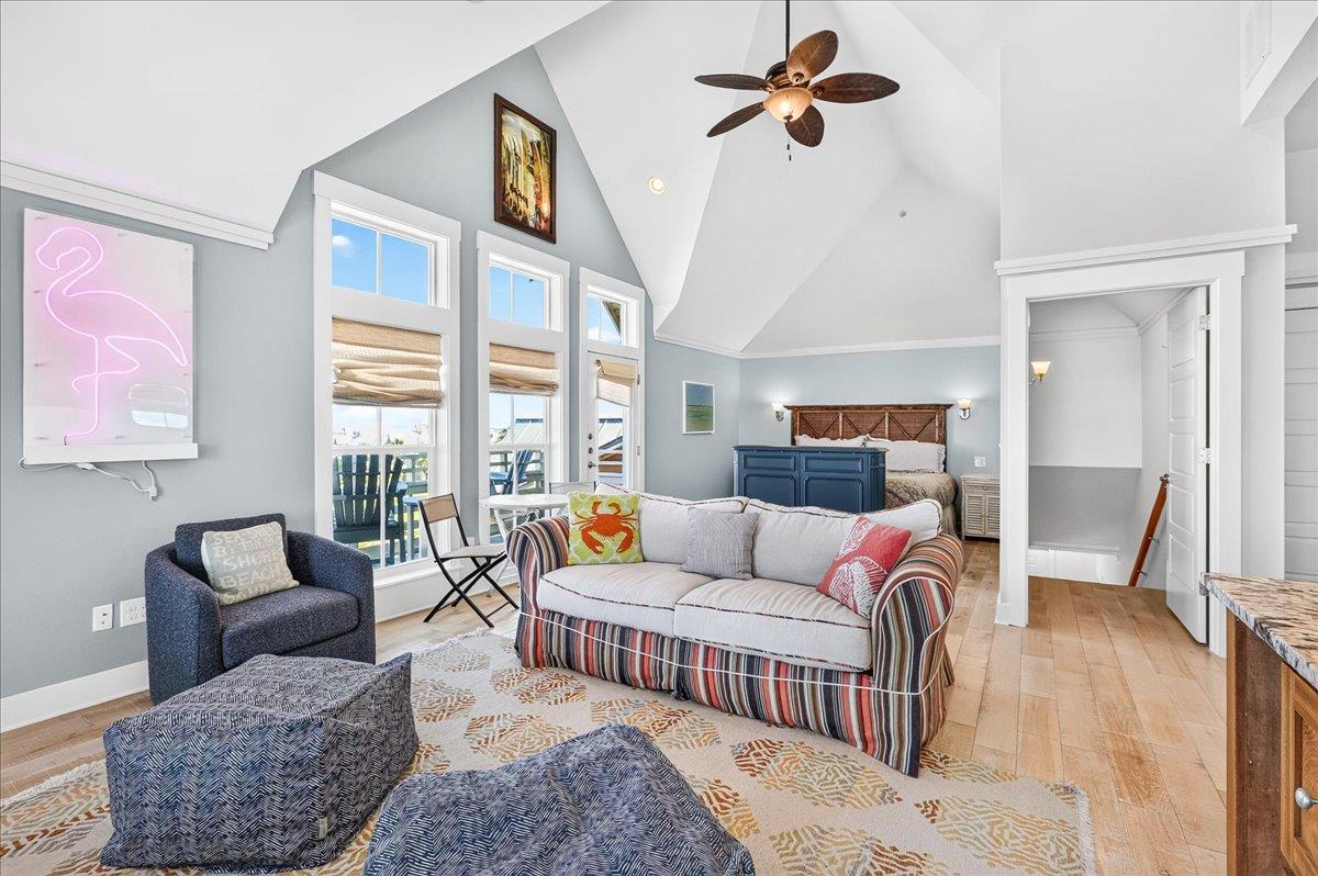 King Suite, 2nd Floor
