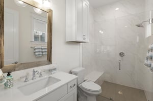 2nd Floor, Private King Bathroom