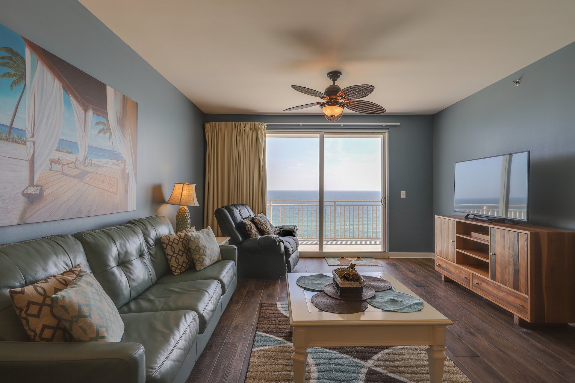 Splash Resort 907W 6