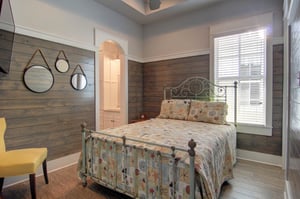 Queen Bedroom, 2nd Floor