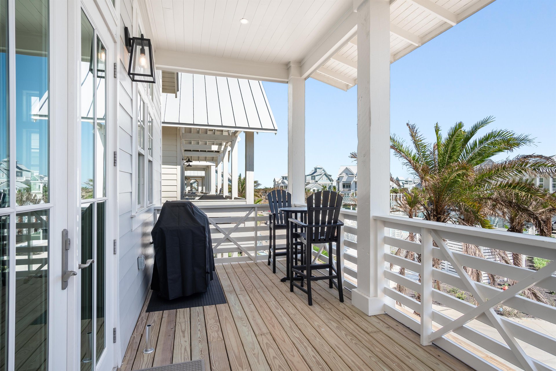 Grilling Balcony, 2nd Floor