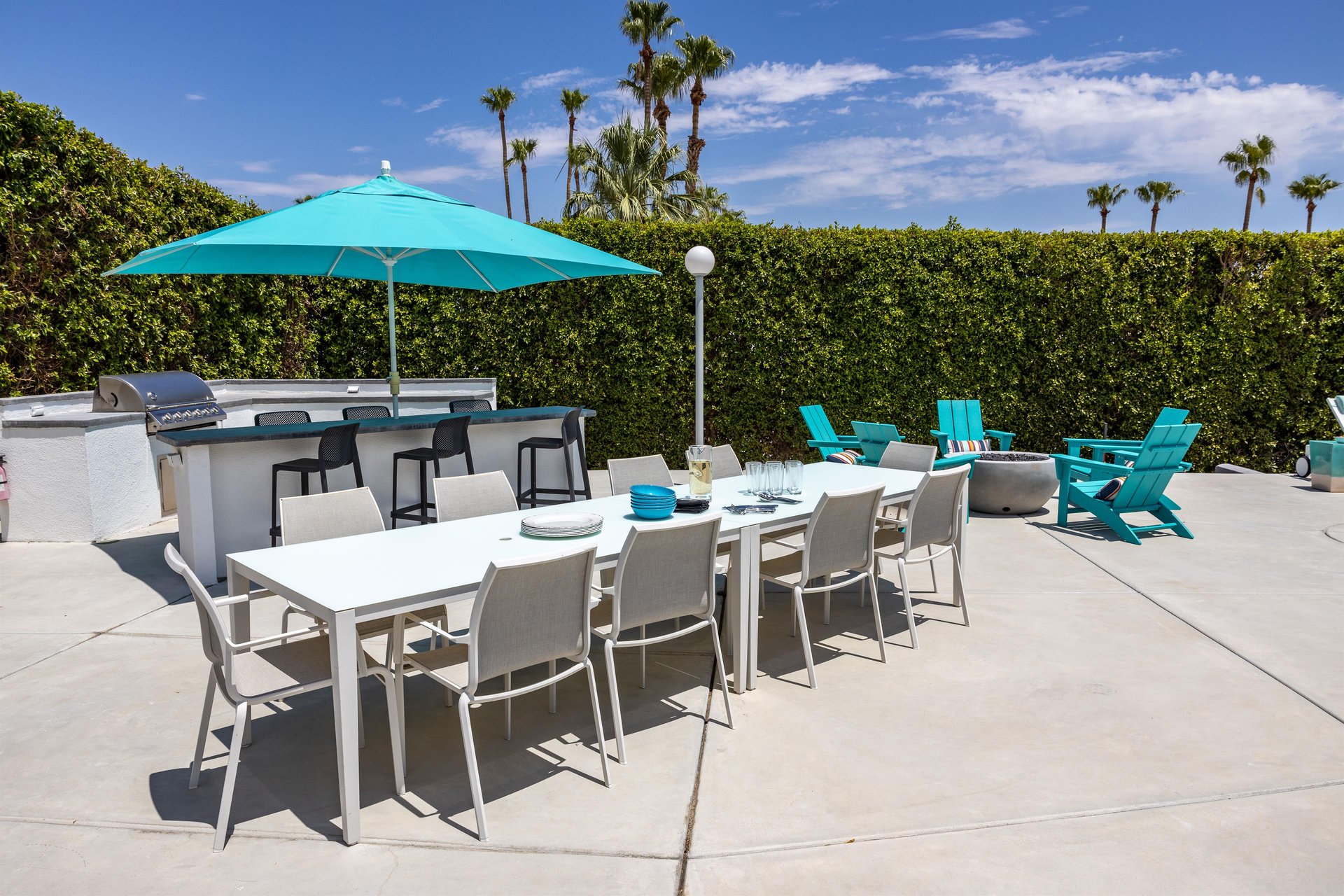 Al Fresco Dining And Bar