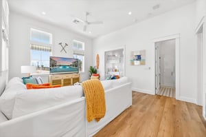 1st Floor, Living Room